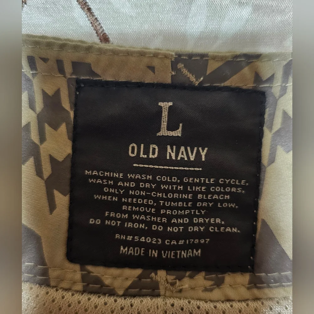 Old Navy Men’s Large Swim Trunks Tan with Brown & Orange Geometric Pattern, NWOT